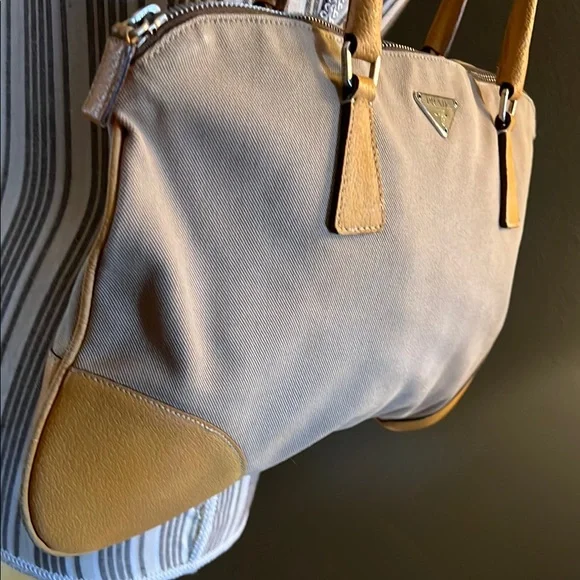 ๐ 1 hour sale. Prada, Tan & brown, leather trim and corners w/ canvas, wโฆ - Picture 4 of 16